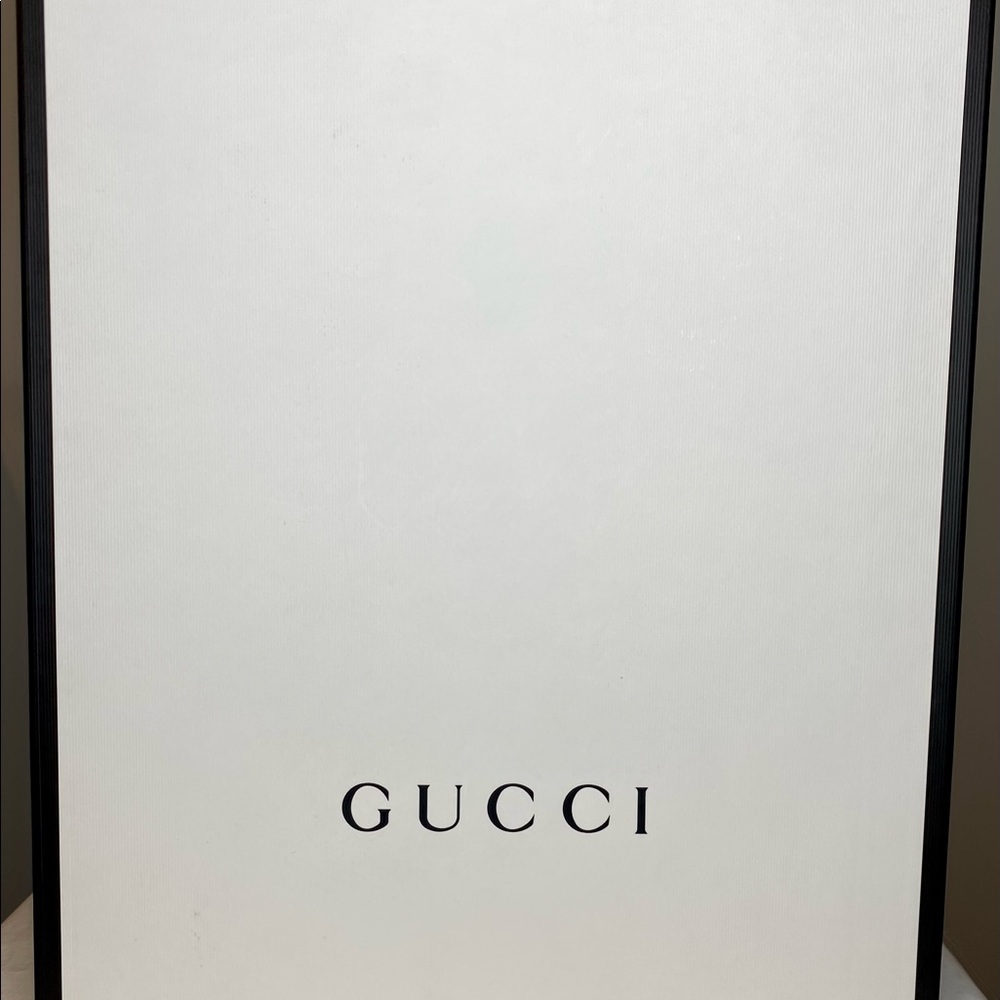 Gucci box